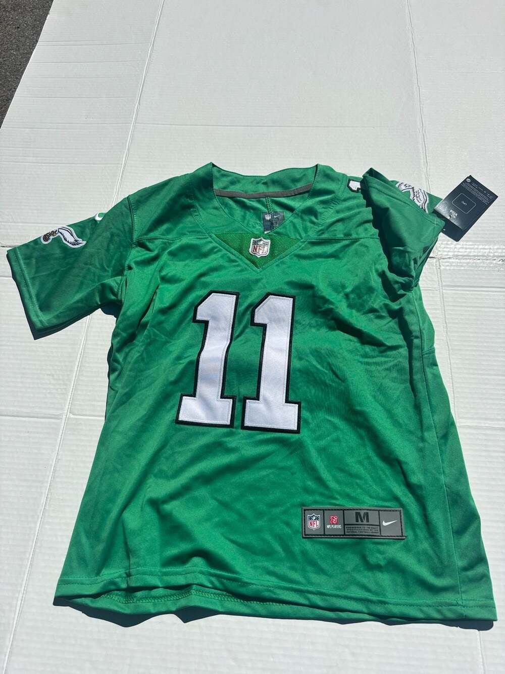 Nike Men's A.J. Brown Philadelphia Eagles Kelly Green Jersey New with Tags M
